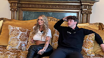 Jazmininy Tetování A Velká Přírodní Prsa Vystupovaly V Podcastu Sexu