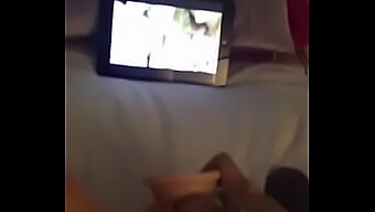 Horúca Milfka Si Užíva Porno A Explicitné Rozprávanie