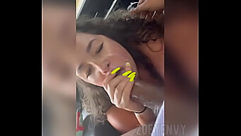 Une Belle Amatrice Avec Des Taches De Rousseur Apprécie Une Éjaculation Orale Et Faciale